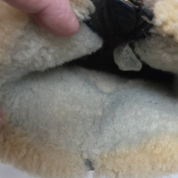 UGG Women's Brown and Cream Shearling Boots Size 6.5 - Picture 6 of 8